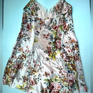 Victoria’s Secret Floral rare vintage crown label slip dress size Large